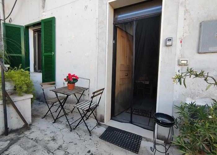 Vecchio Treno Guest House
